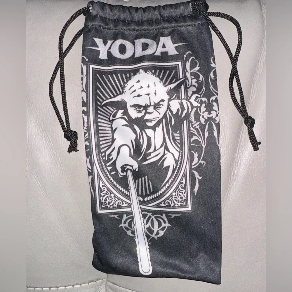 Star Wars black and white Yoda sunglasses bag